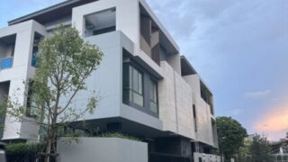 บ้าน 3 ชั้น